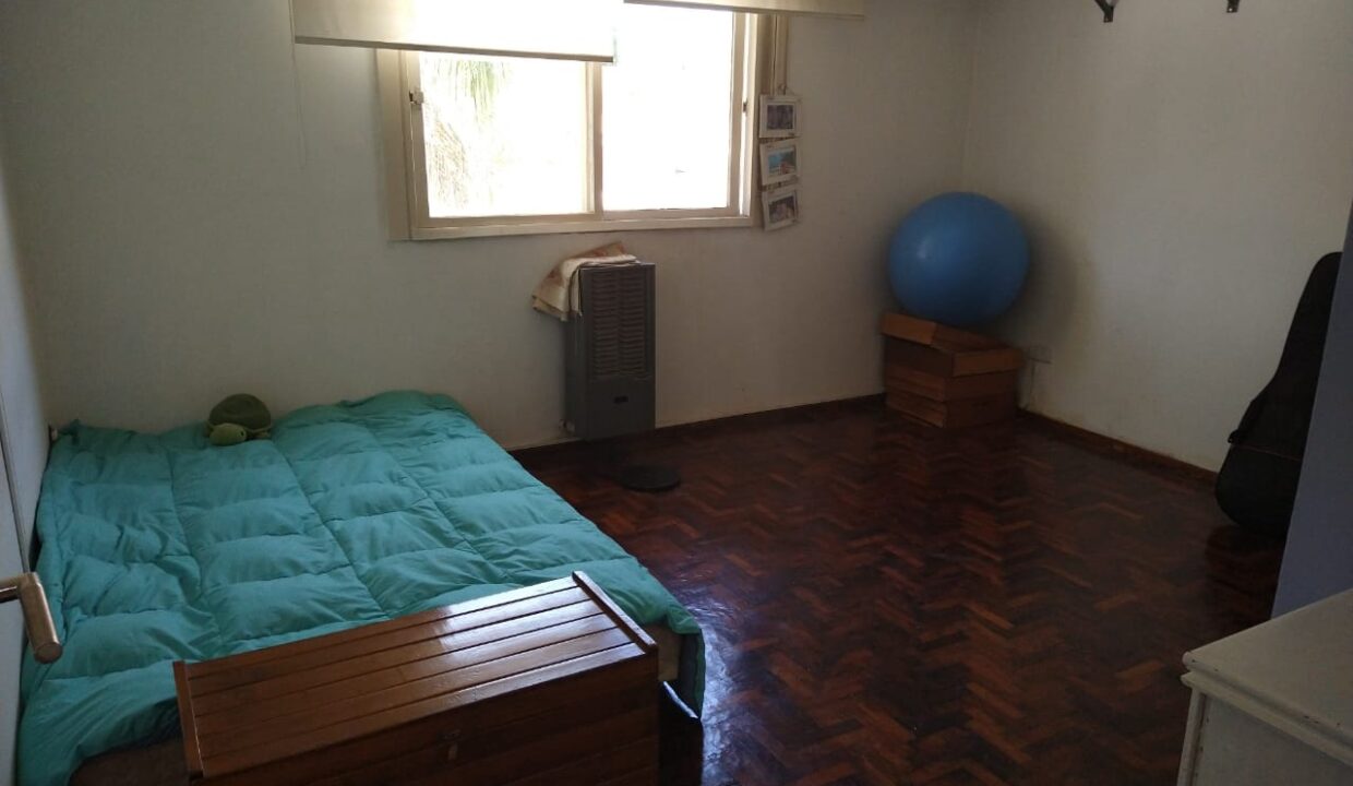 22460EA4-BB3E-46B8-9A27-699390DE39A0