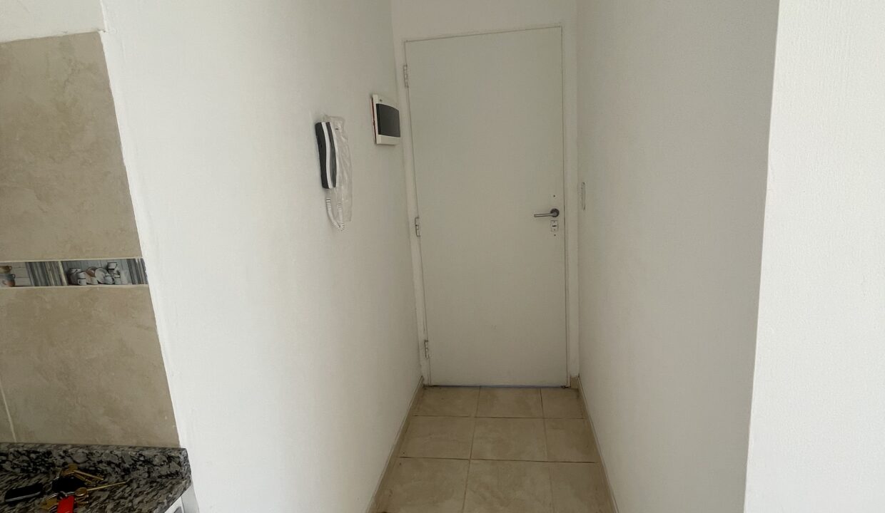 EA09B7E0-7106-4823-AEC0-C9875E397F90