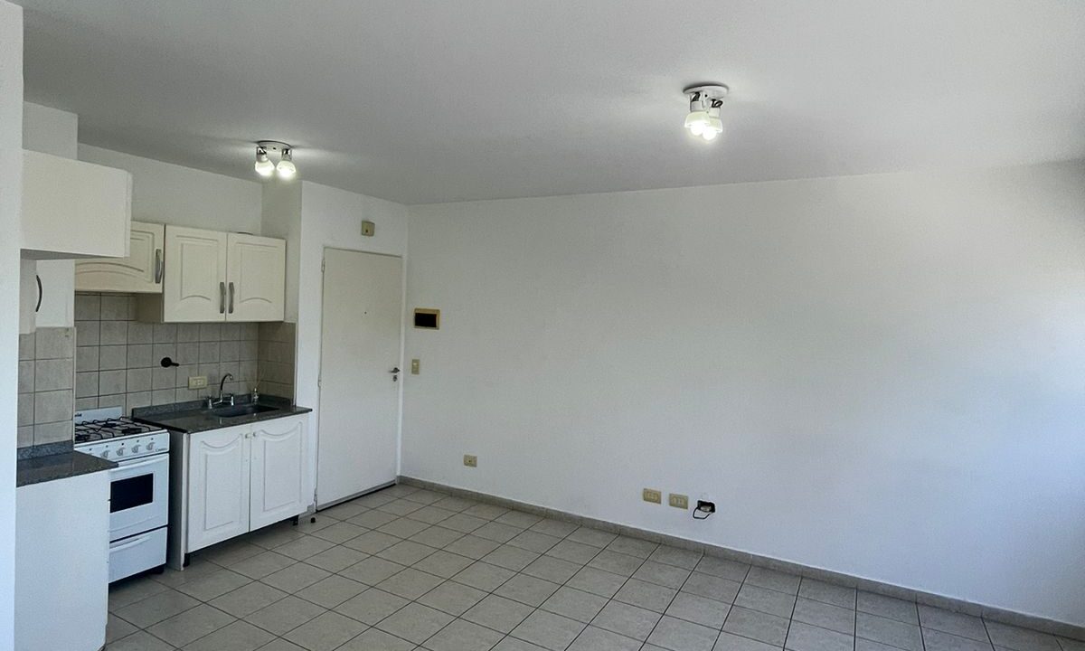 21608731-829a-4337-afe6-6b3f9d309d02