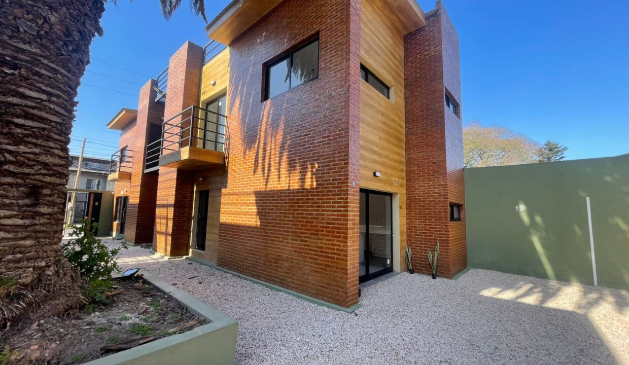 WhatsApp Image 2025-10-28 at 1.27.59 PM (2)