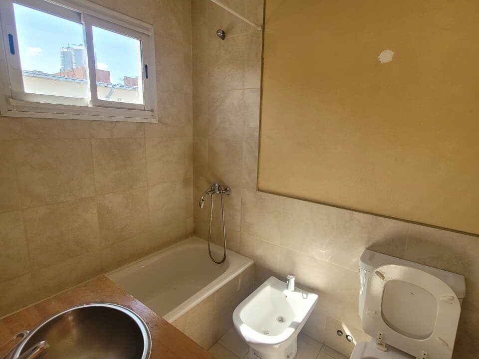 WhatsApp Image 2025-10-30 at 09.53.15 (1)