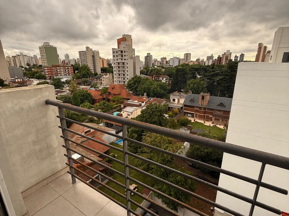 WhatsApp Image 2025-11-04 at 18.16.32 (1)