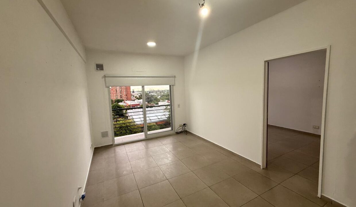 WhatsApp Image 2025-11-04 at 18.16.35 (1)