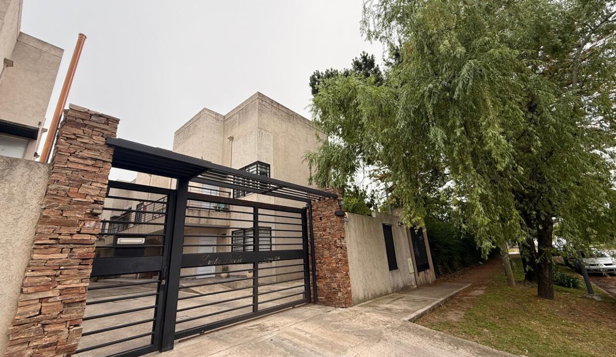 WhatsApp Image 2025-11-12 at 11.42.11