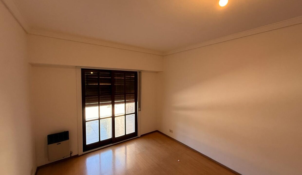 WhatsApp Image 2025-11-14 at 11.05.14 (1)