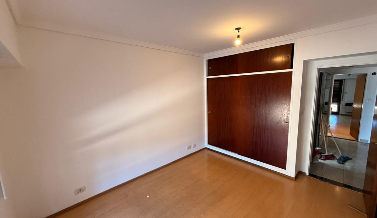 WhatsApp Image 2025-11-14 at 11.05.14 (2)