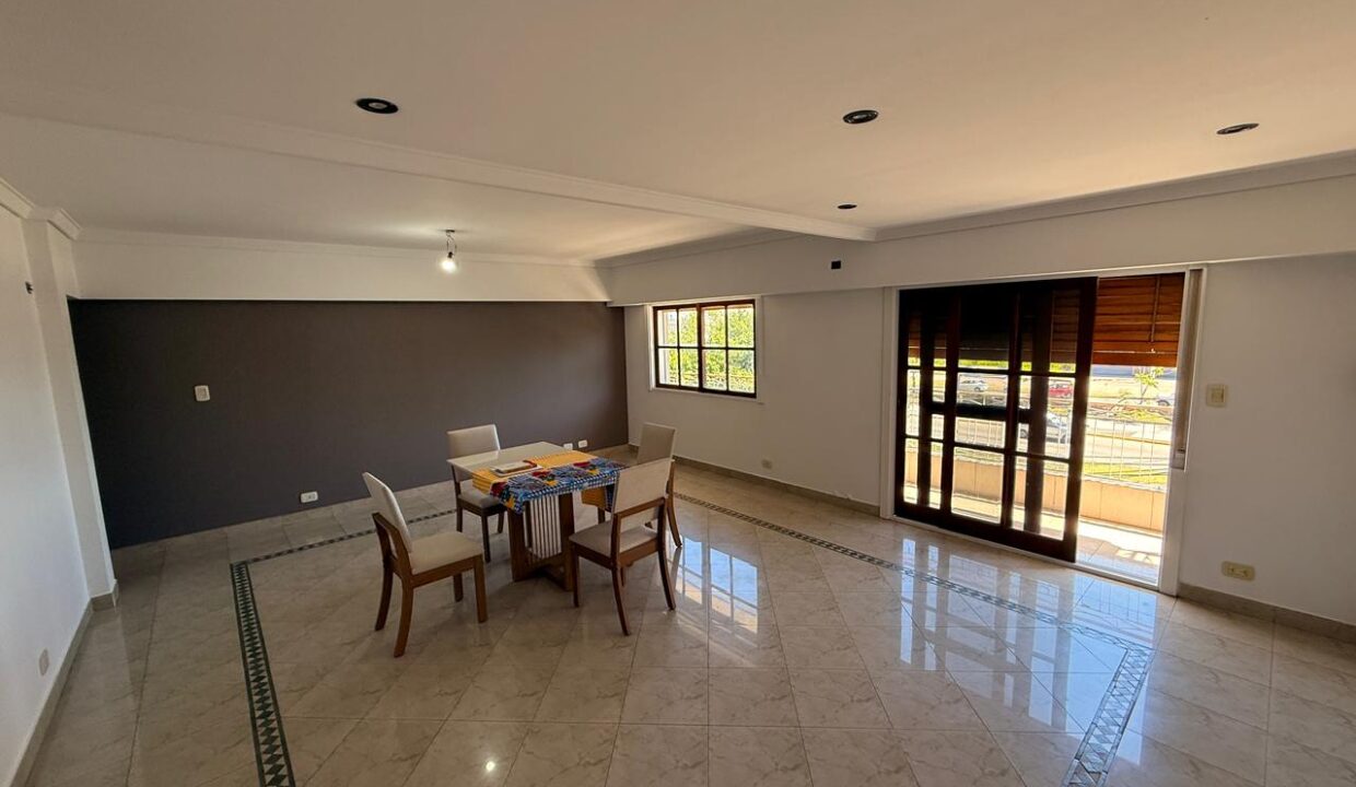 WhatsApp Image 2025-11-14 at 11.05.17 (2)