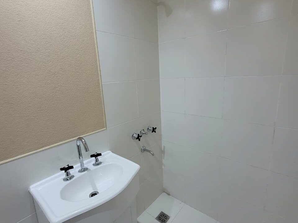 WhatsApp Image 2025-11-14 at 15.54.27 (1)