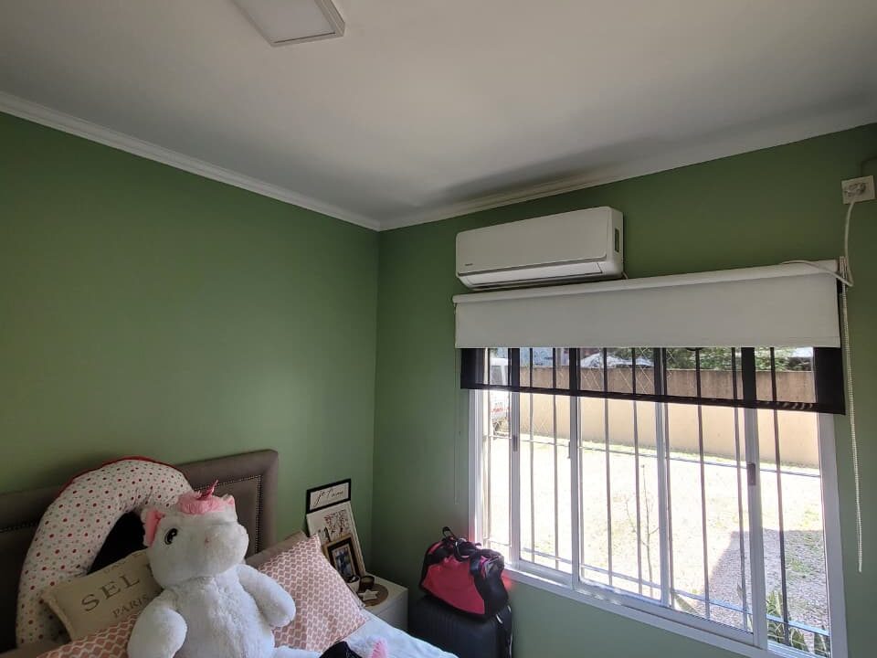 WhatsApp Image 2025-11-17 at 15.49.06 (1)