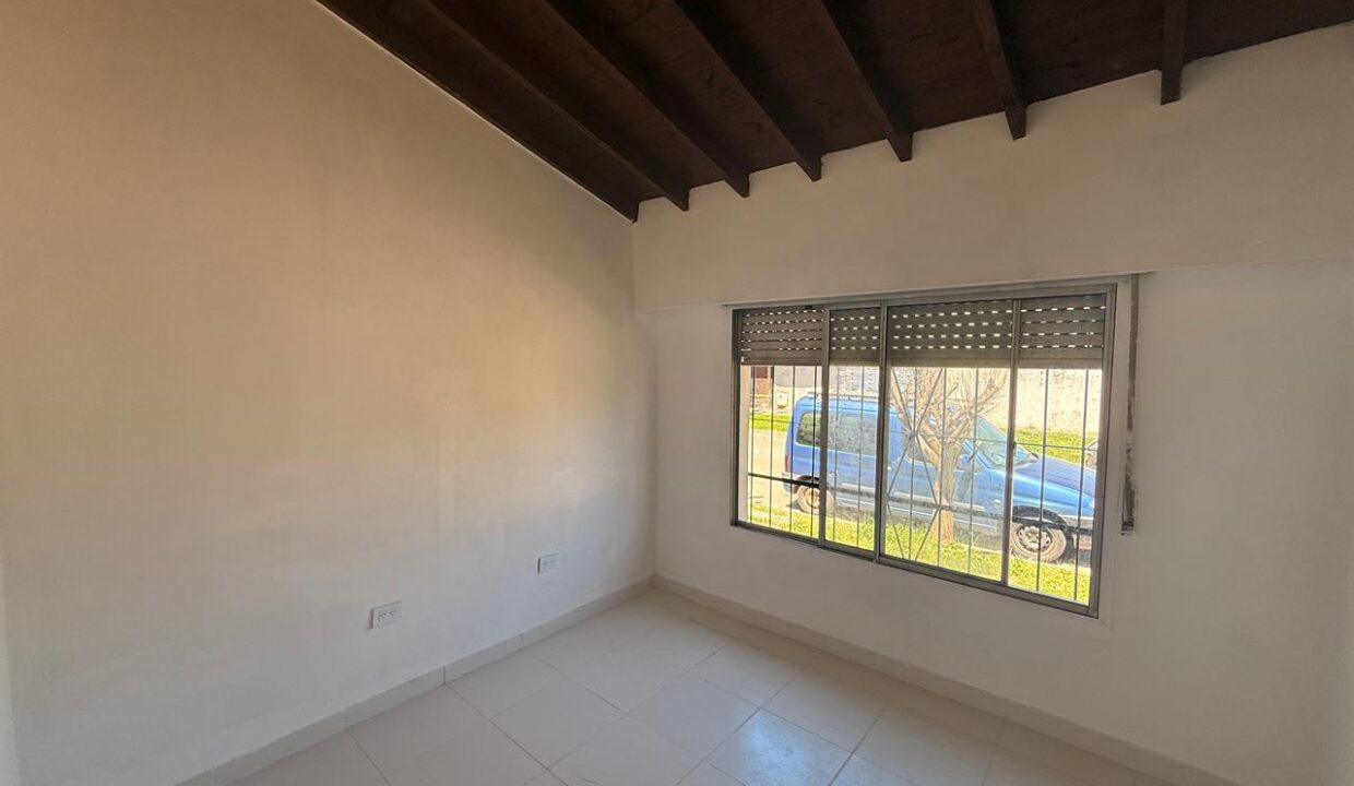 WhatsApp Image 2025-11-25 at 14.05.46 (2)