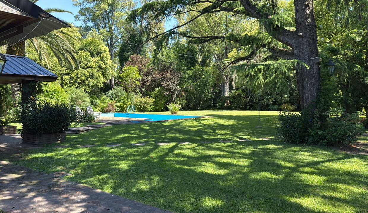 WhatsApp Image 2025-11-25 at 14.55.02 (2)