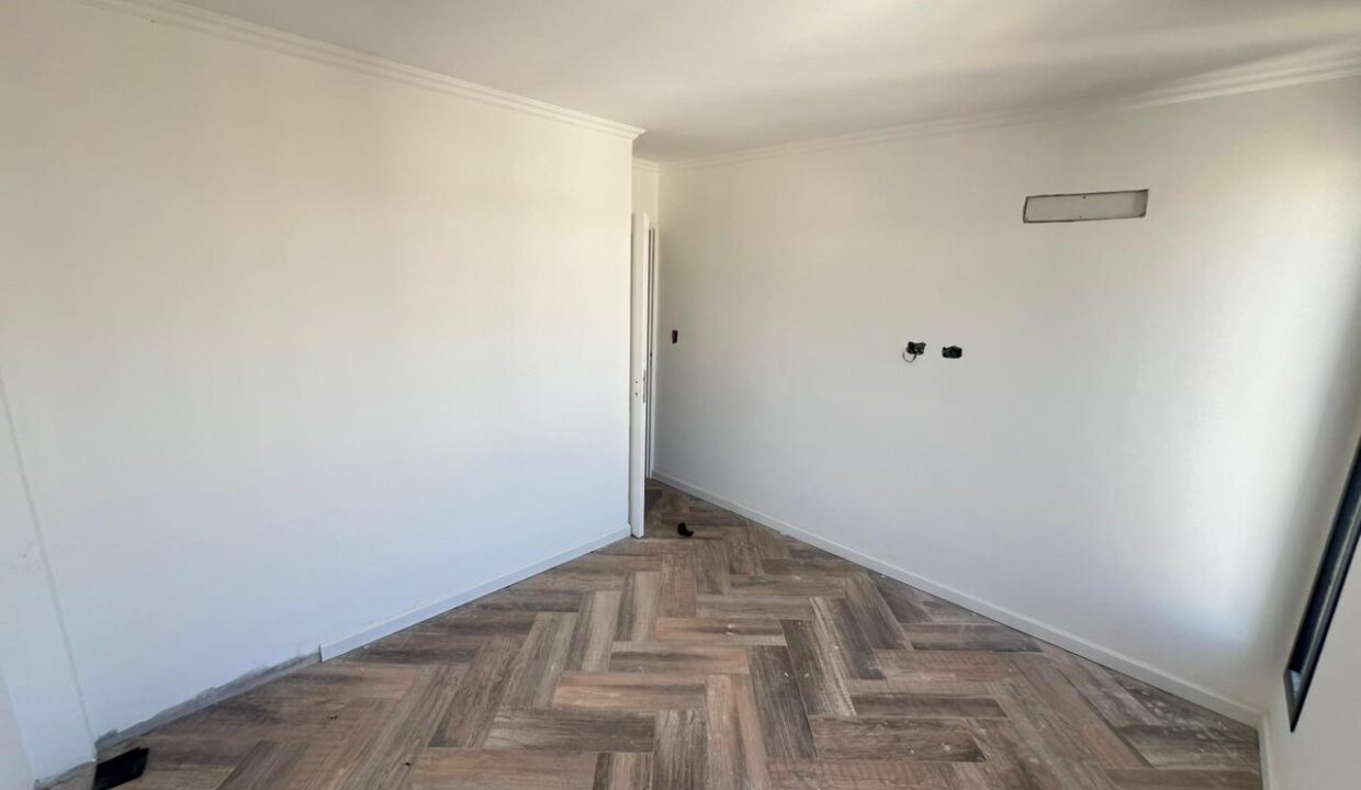 WhatsApp Image 2025-11-26 at 10.40.00