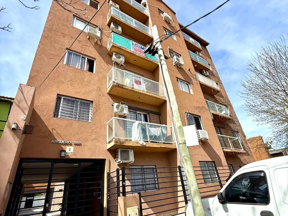 WhatsApp Image 2025-12-01 at 10.42.21