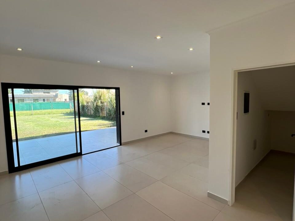 WhatsApp Image 2026-04-24 at 10.12.56 (4)