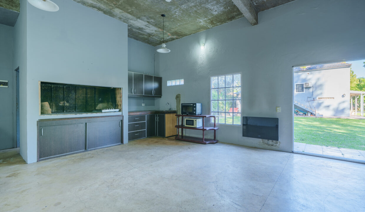 DAL02961-HDR